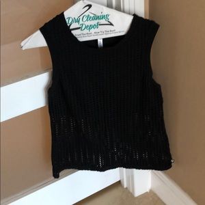 black fabletics top
